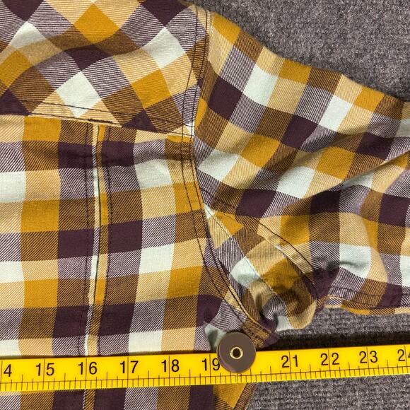 Duluth Trading Co Long Sleeve Plaid Shirt Womens M V Neck Collarless Button Down - Picture 9 of 11